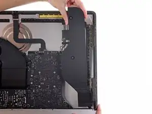 iMac Intel 21,5" EMC 2805 rechten Lautsprecher austauschen