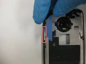 Ein/Austaste und Lautstärketasten ersetzen